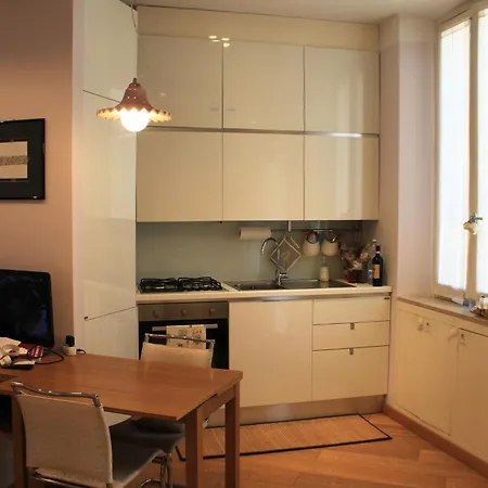 Squisito In Stabile Vecchia Apartman